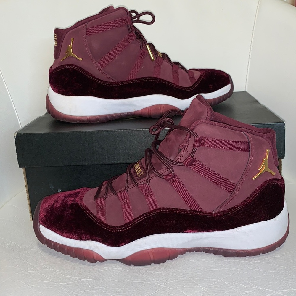 Jordan 11 Retro Heiress Night Maroon
